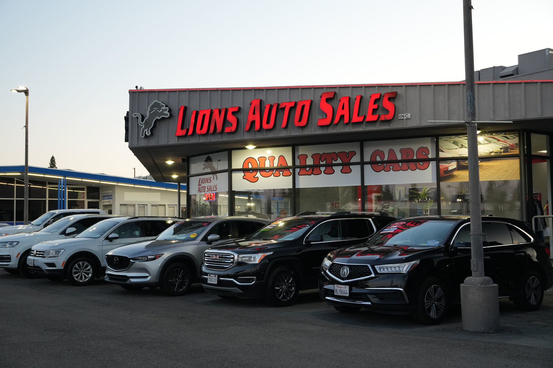 used car dealership