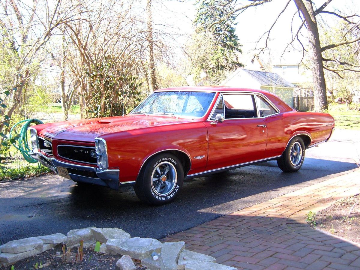 Pontiac LeMans Review